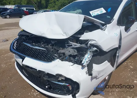 2025 Chrysler Pacifica Select from USA, damaged, VIN 2C4RC1BG9SR523847